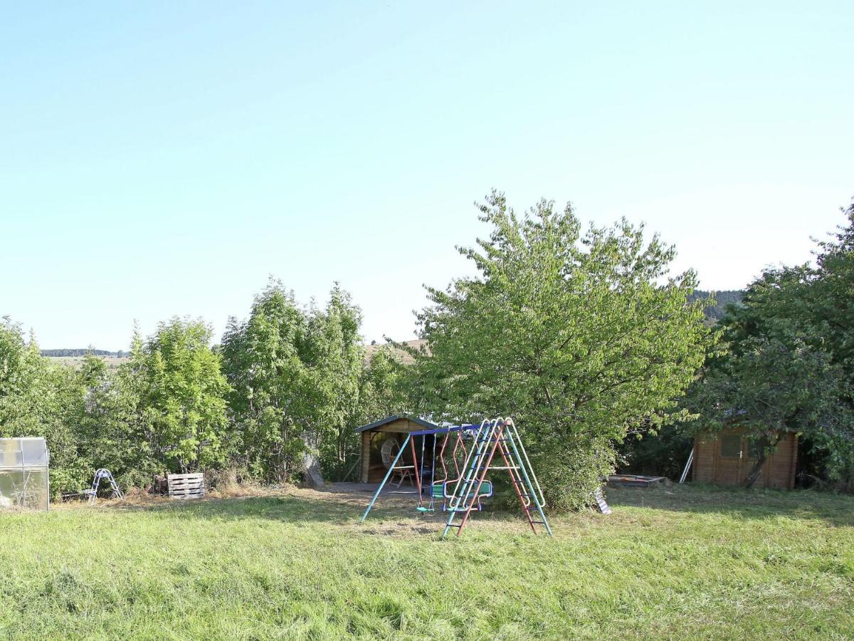 Secluded Apartment In Medebach With Terrace Kamer foto